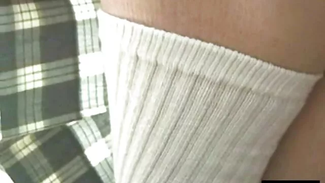 بور جوان سکسهای بسیار زیبا ریزه اندام مکیده و دمار از روزگار می گذارد